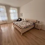 Masarykovo Namesti V Centru Decina Lejlighed