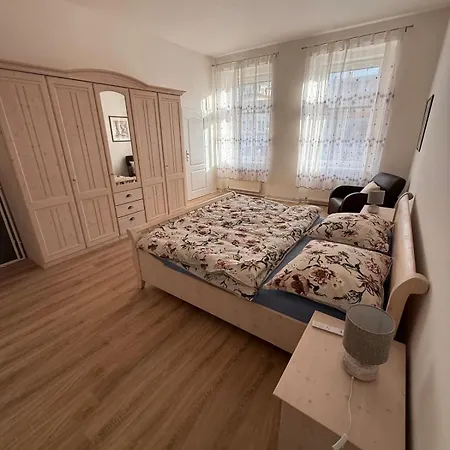 Masarykovo Namesti V Centru Decina Appartement