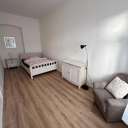 Masarykovo Namesti V Centru Decina Appartement
