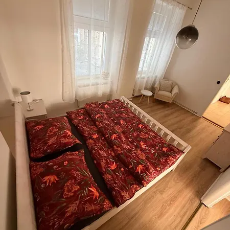 Masarykovo Namesti V Centru Decina Appartement
