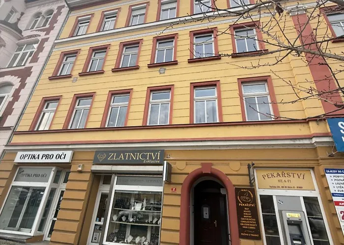 Masarykovo Namesti V Centru Decina * Decin